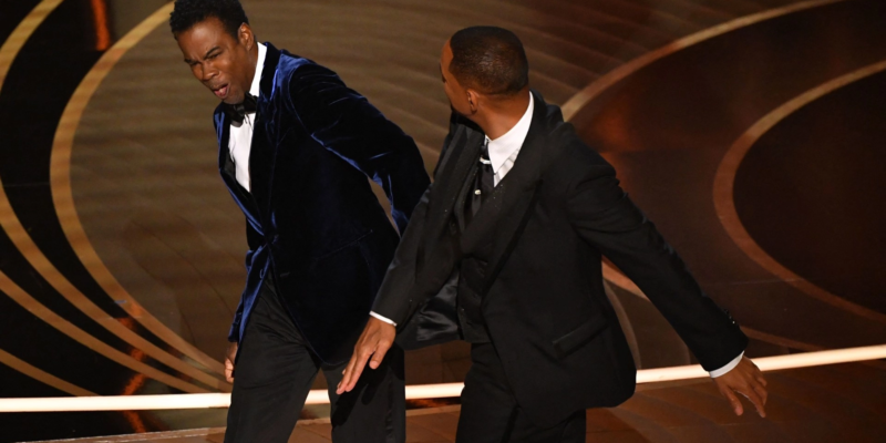 Oscar 2022: Will Smith dá um tapa na cara de Chris Rock, confira!