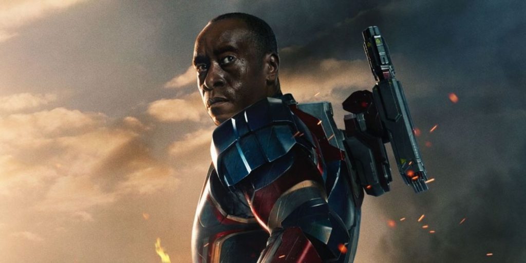 Don-Cheadle-War-Machine Armor Wars MARVEL STUDIOS FASE 5 HOMEM DE FERRO OS VINGADORES INVASAO SECRETA FILMES SERIES