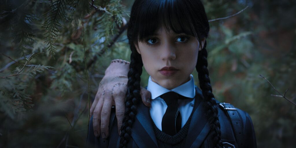 wandinha-jenna-ortega-netflix-series-familia-addams-Tyler-Hunter-Doohan-xavier-Percy-Hynes-White-escola-nunca-mais