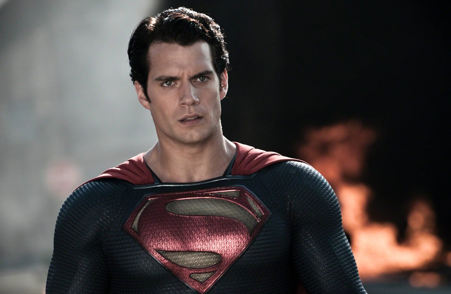 Henry Cavill confirma regresso oficial aos filmes da DC