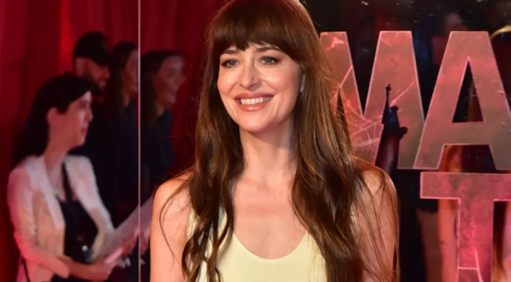 madame-teia-Dakota-johnson-cinquenta-tons-de-cinza-mulher-aranha-filme-Marvel-studios-cinema-estreia