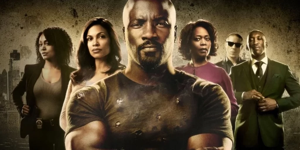 Luke Cage Ator elogiou o reboot de Demolidor e gostaria de voltar charlie cox daredevil born again marvel studios serie